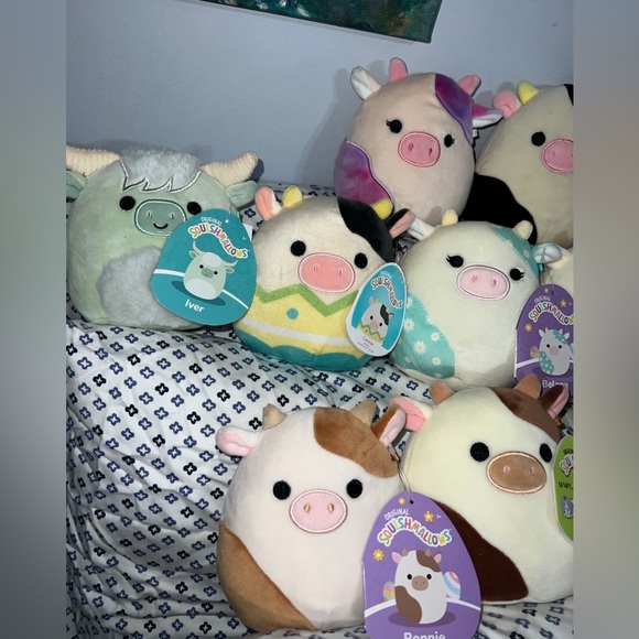 Squishmallows Cow bundle of 19 different squaihmallow cows - Picture 5 of 8